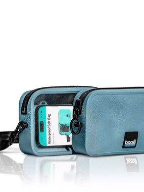booe Waterproof Belt Bag in Marine Blue
